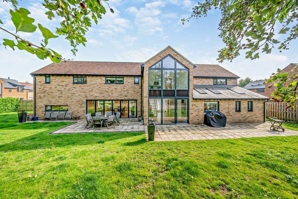 Green Street, Chorleywood, WD3 4 bed detached house £1,950,000