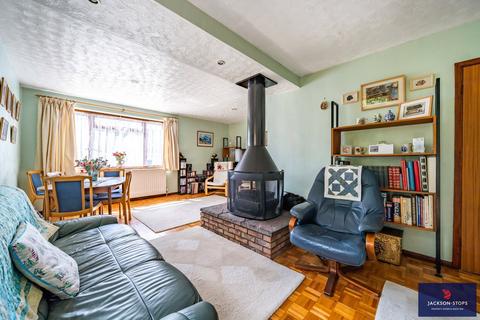 2 Blacksmiths Way, Hartwell, Northampton, NN7 2HY