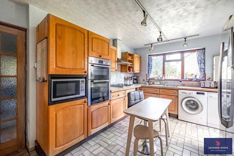 2 Blacksmiths Way, Hartwell, Northampton, NN7 2HY
