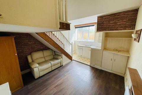 1 bedroom flat to rent, Church Street, Gornal Wood, Dudley DY3 2PF