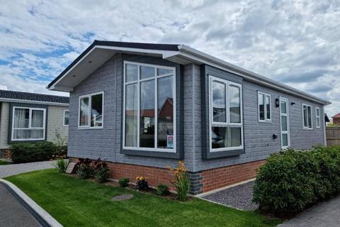 2 bedroom park home for sale - Gloucester, Gloucestershire, GL2
