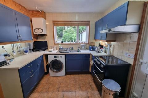 96 Woodcote Avenue, London, NW7 2PB