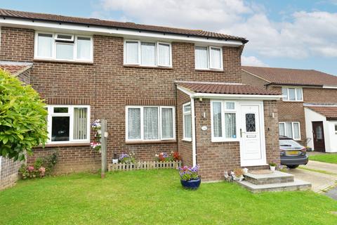 3 bedroom semi-detached house for sale - Balmoral Walk, New Milton, Hampshire, BH25