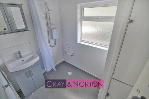 52 Swinburne Crescent, Croydon, CR0 7BY