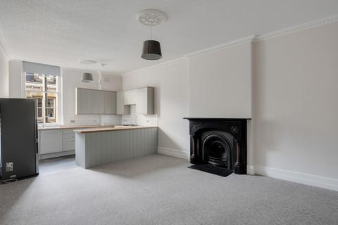 undefined, Flat ,, Saville Place, BS8