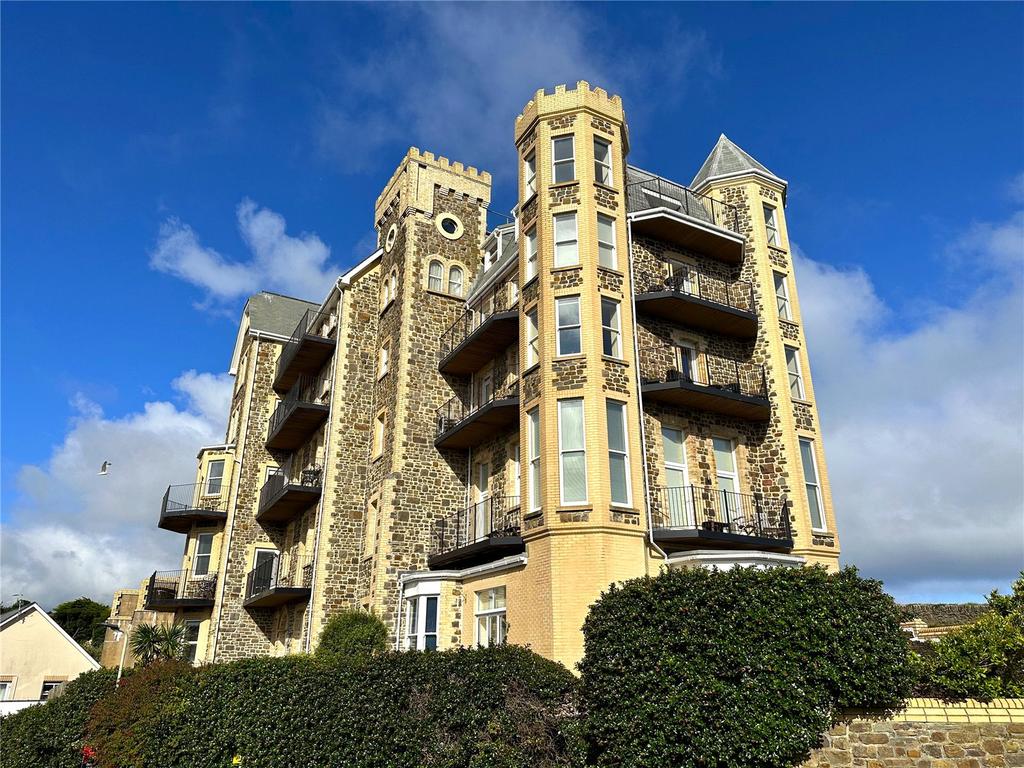 Granville Point, Granville Road, North Devon, EX34 2 bed