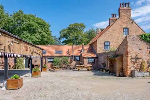 Dale Farm Bartindale Road, Hunmanby, Filey, YO14 0JD