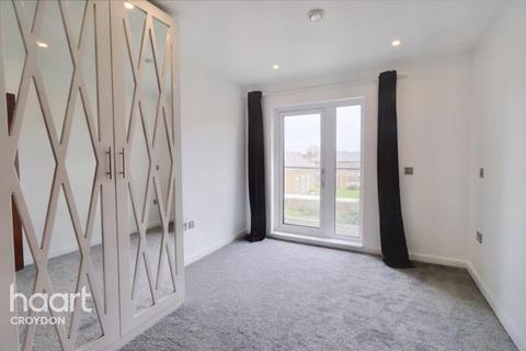 2 bedroom apartment to rent, Newgate, CROYDON