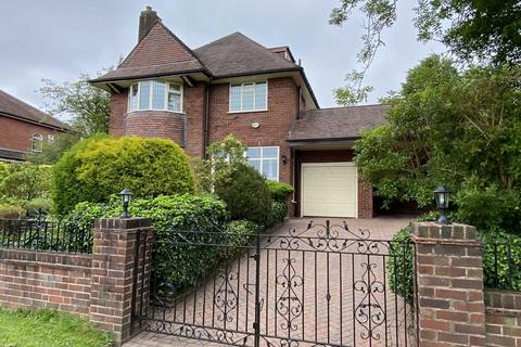 4 bedroom detached house for sale, Tandlehill Road, Royton