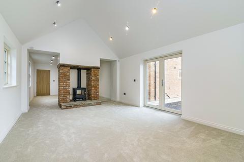5 bedroom detached house for sale, Fish Pond Farm , Eakring NG22