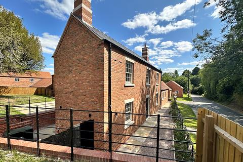 5 bedroom detached house for sale, Fish Pond Farm , Eakring NG22
