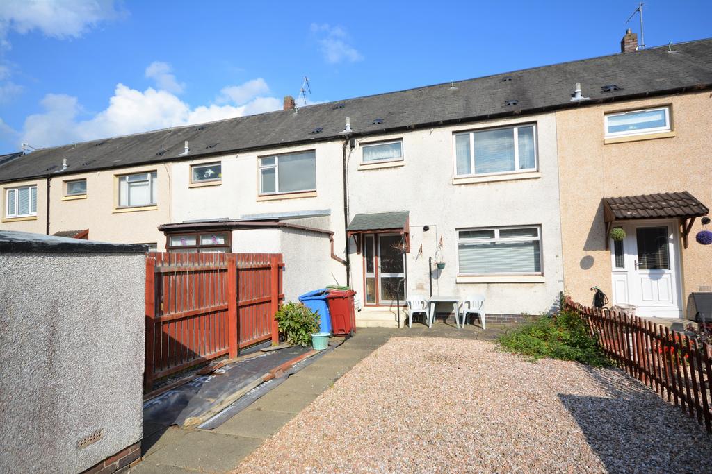 Beauly Court, Grangemouth, Stirlingshire, FK3 0JE 2 bed terraced house
