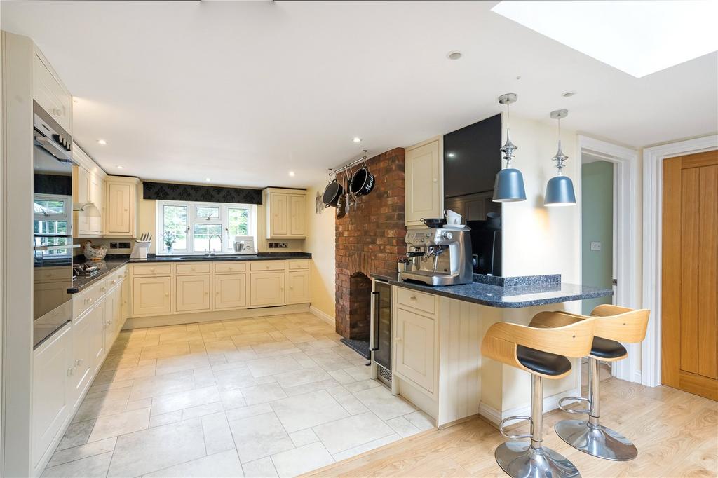 Charlton Road, Queen Charlton, Keynsham, BS31 6 bed detached house for ...