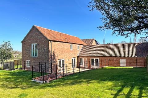 3 bedroom detached house for sale, Fish Pond Farm  , Eakring NG22