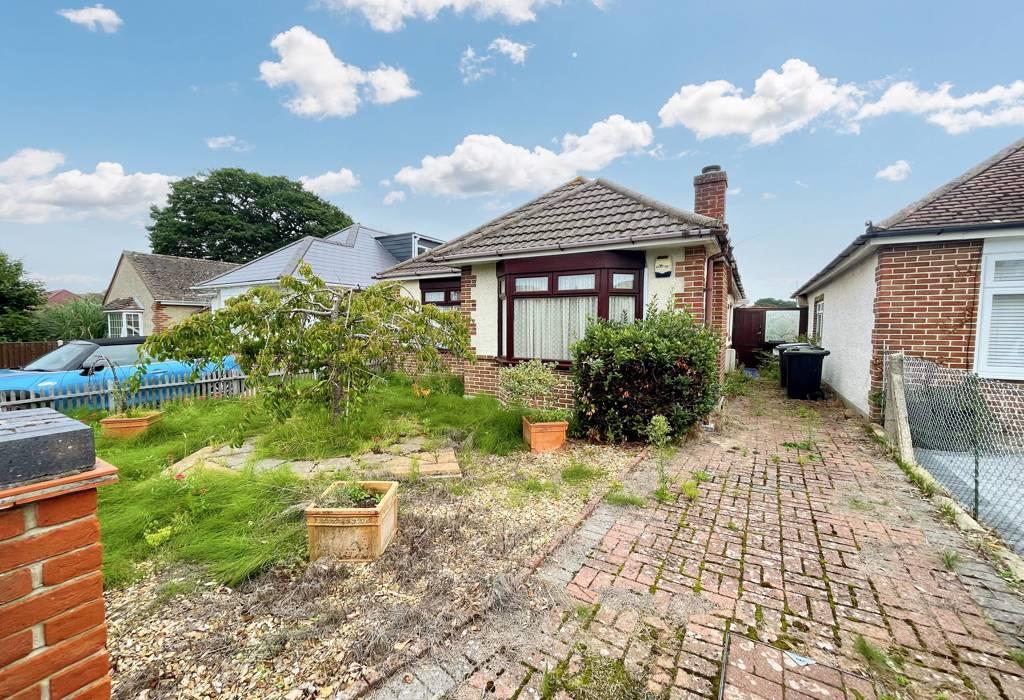 Royal Oak Road, Bournemouth, Dorset 2 bed detached bungalow for sale