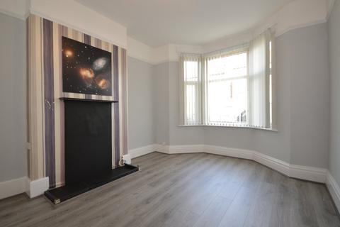 3 bedroom semi-detached house to rent, Harefield Road, Stoke, Coventry, CV2