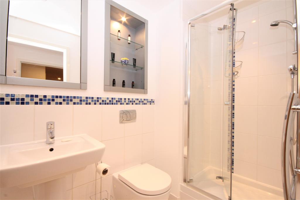 Ensuite