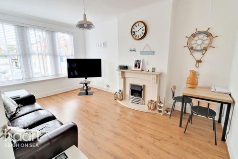 1 bedroom flat for sale, Elm Road, Leigh-On-Sea