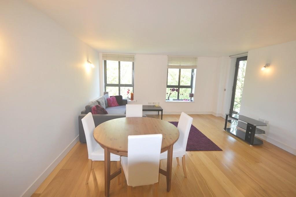 Apartment in London - View 3