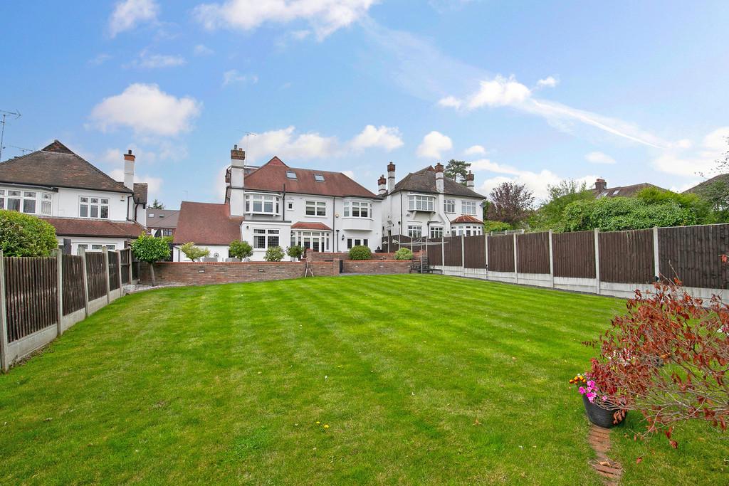 Worcester Crescent, Woodford Green 6 bed detached house for sale £