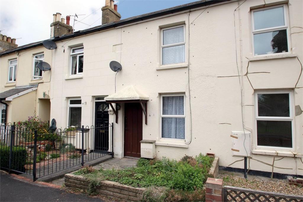 Queens Road, Alton 3 bed terraced house £1,350 pcm (£312 pw)