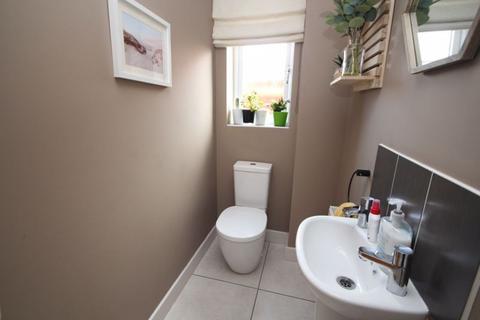 27 Bellflower Road, Grimsby, DN33 3AZ