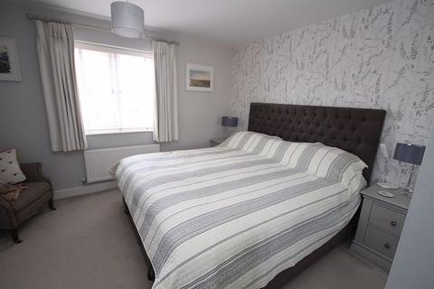 27 Bellflower Road, Grimsby, DN33 3AZ