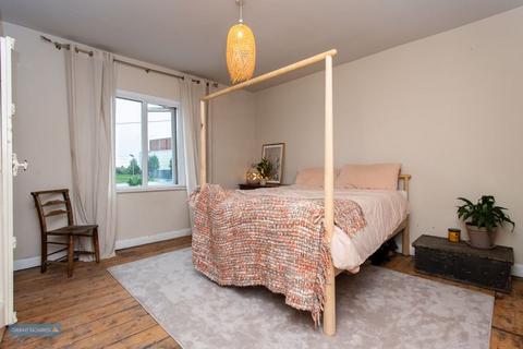 112 Bath Road, Bridgwater, TA6 4PP