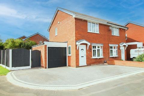 2 bedroom semi-detached house for sale - Penderell Close, Wolverhampton
