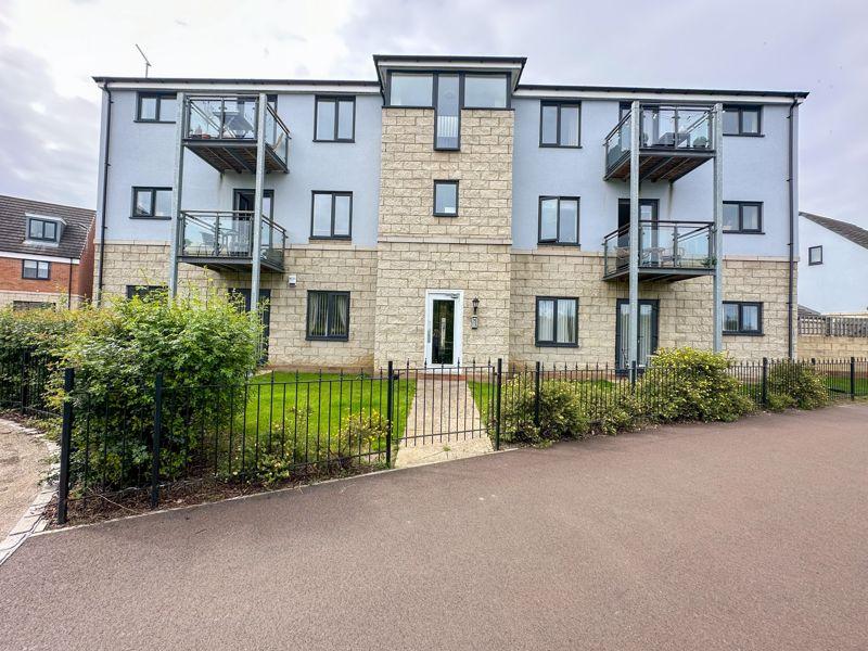 Derwent Water Drive, Stella Riverside 2 bed apartment for sale £107,995