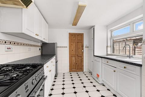 undefined, Annett Road, Walton-On-Thames