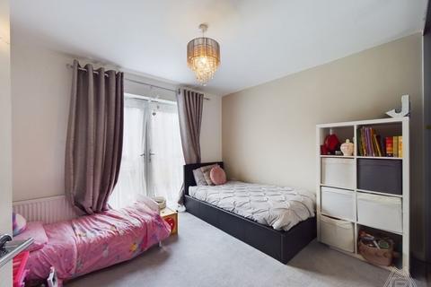 5 Falcon Way, South Ockendon, RM15 5FW