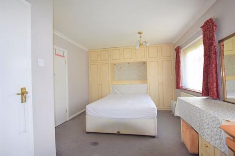 4 bedroom detached house for sale, Sudbury Court Drive, Harrow