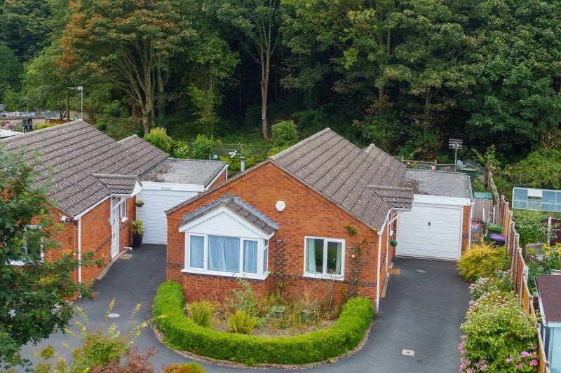 Old Vicarage Road, Dawley 2 bed detached bungalow for sale £274,000