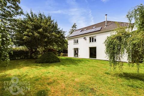 5 bedroom detached house for sale - The Street, Bramerton, Norwich
