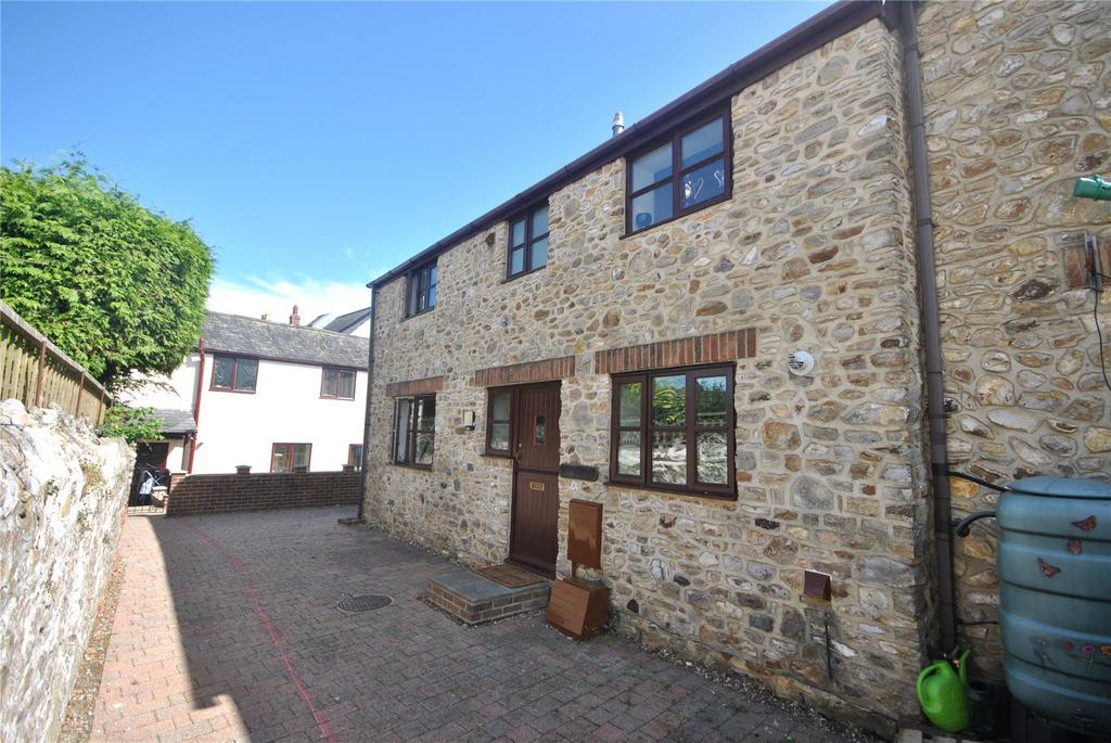 Bath Street, Chard, Somerset, TA20 2 bed end of terrace house for sale