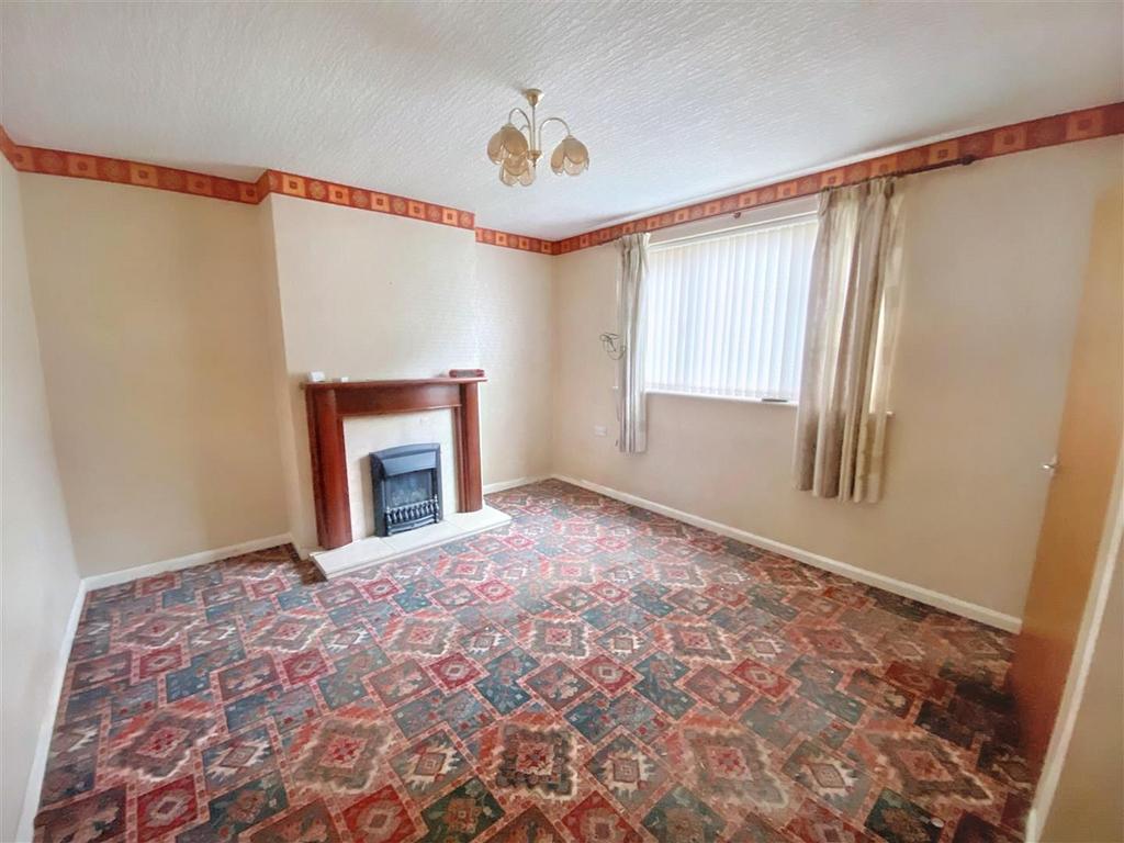 High Lane Central, West Hallam, Ilkeston 2 bed semidetached house £