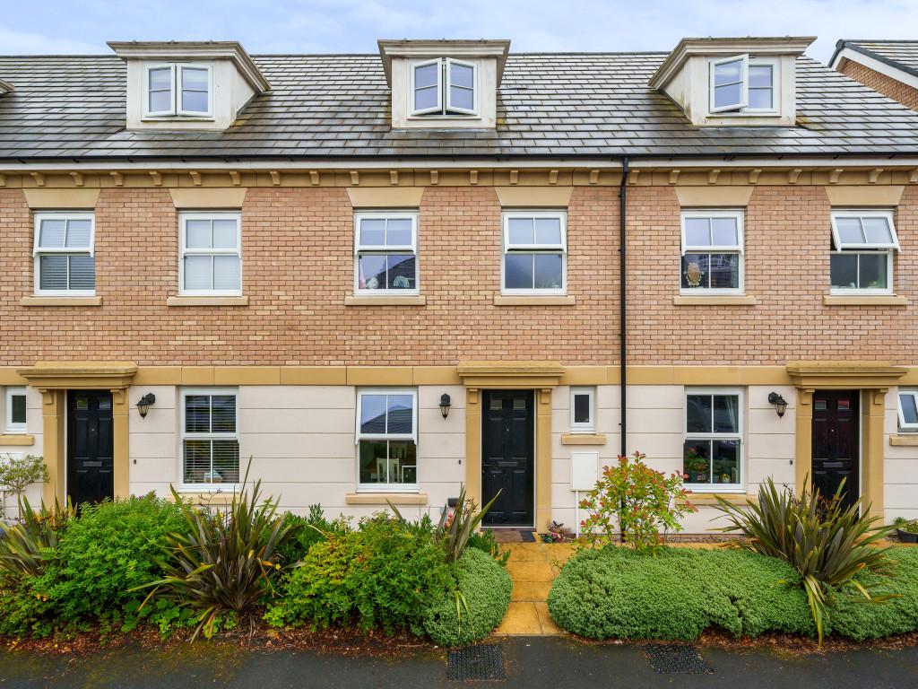 Ebor Court, Newton Kyme, Tadcaster, North Yorkshire 4 bed terraced