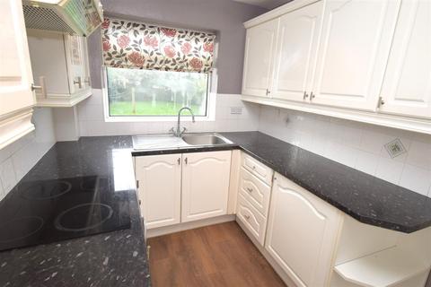 3 bedroom semi-detached house for sale, Marlbrook Drive, Westhoughton, Bolton