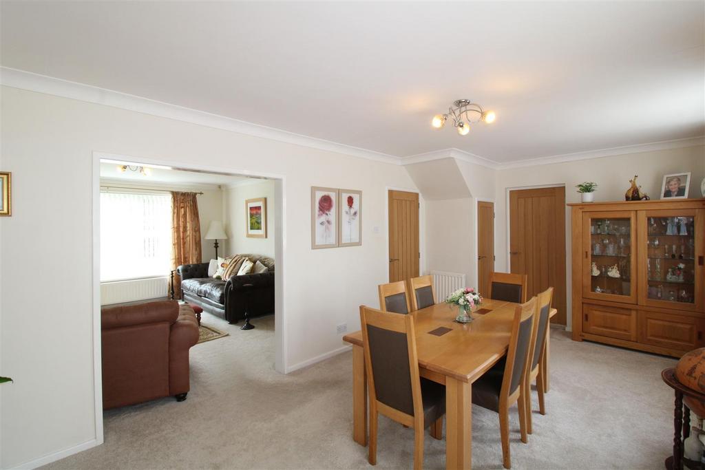 Ashdale Crescent, Chapel House, Newcastle Upon Tyne 5 bed semidetached