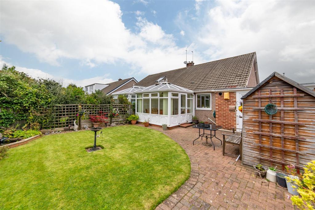 Rothbury Avenue, Regent Farm, Gosforth 2 bed semidetached bungalow £