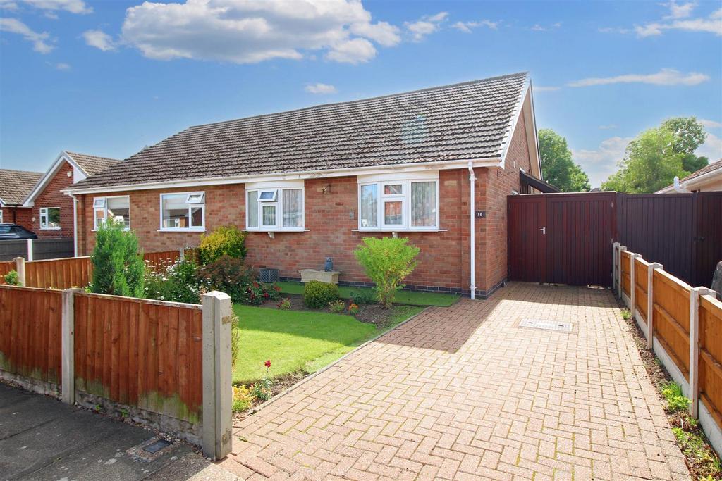 Wheatley Grove, Beeston, Nottingham 2 bed semidetached bungalow for sale £260,000