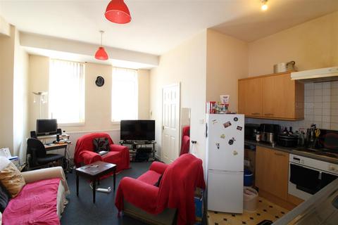 1 bedroom apartment for sale, Chillingham Road, Heaton, Newcastle Upon Tyne