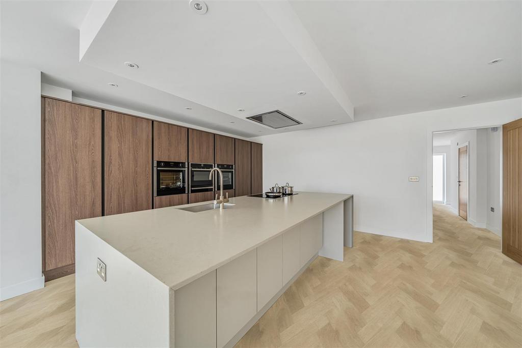 Kitchen....jpg