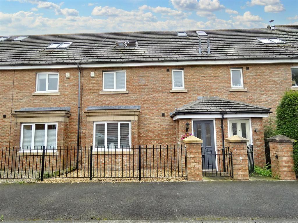 Dockwray Close, North Shields 4 bed townhouse £260,000