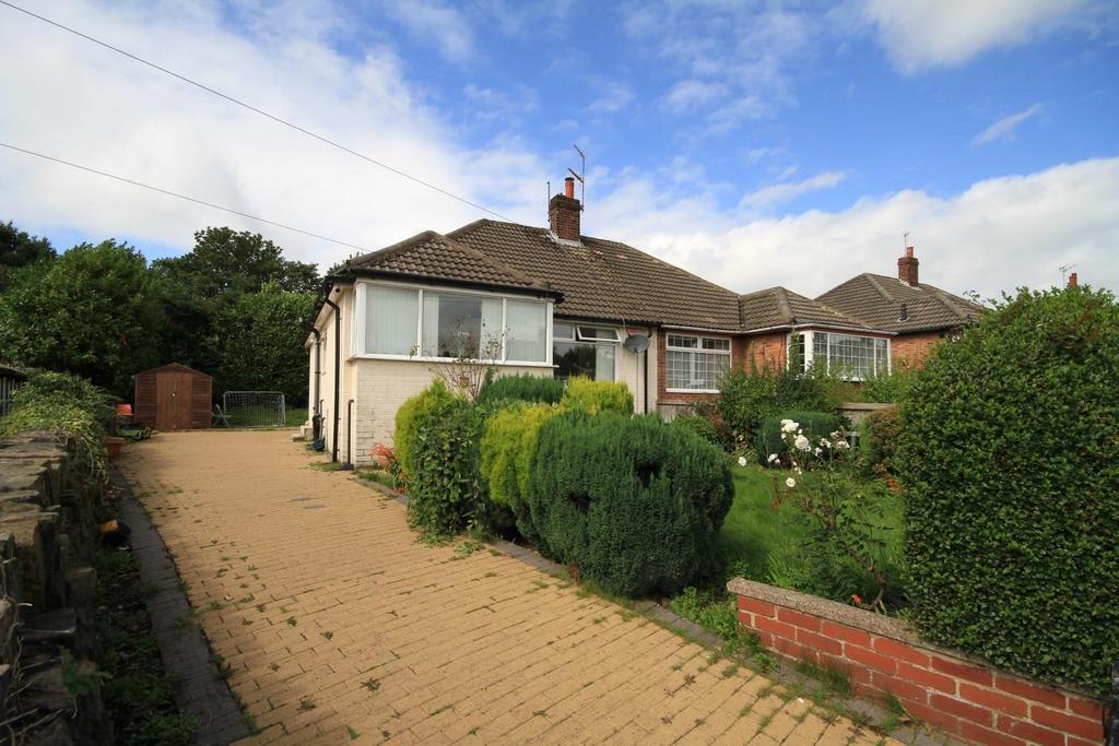 Ashbourne Oval, Bolton, BD2 2 bed semidetached bungalow £145,000