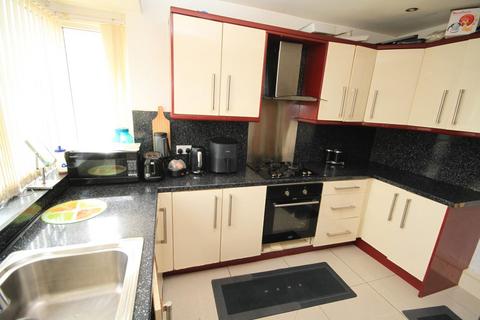 23 Ashbourne Oval, Bradford, BD2 4DH