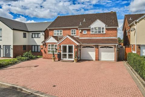32 Barnfield Drive, Solihull, B92 0QB