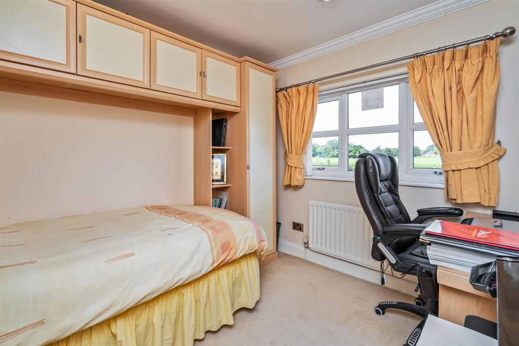 2023.08.15 - 32 Barnfield Drive-26 lo.jpg