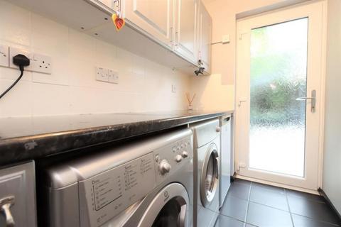 58 Arundel Close, Telford, TF3 2LX